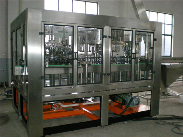 Sjálfvirk glerflaska vatnsfyllingarvél