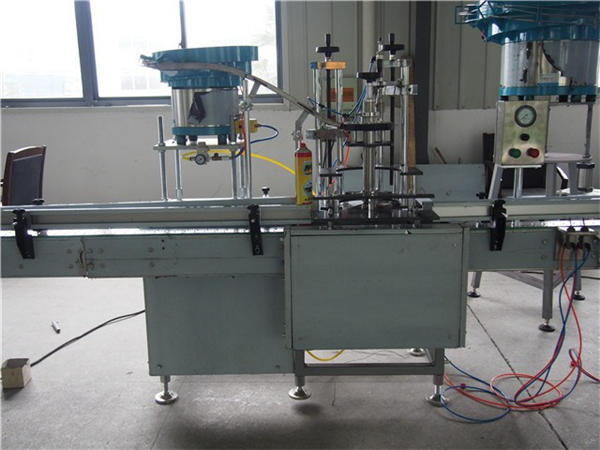 24 höfuð flaska salernisvatnsfyllingarvél