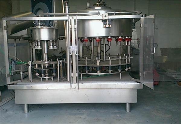 Áfyllingarvél með ilmvatnsflaska með neikvæðum þrýstingi